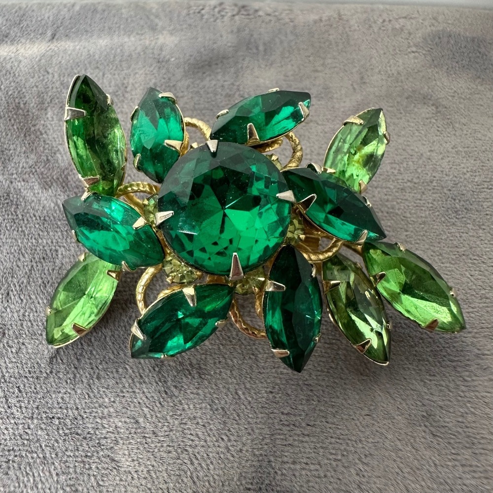Vintage Green Rhinestone Brooch Gold Tone Tiered Pin 2" Floral Cluster Statement